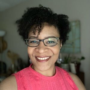 Meet your Posher, Sharon